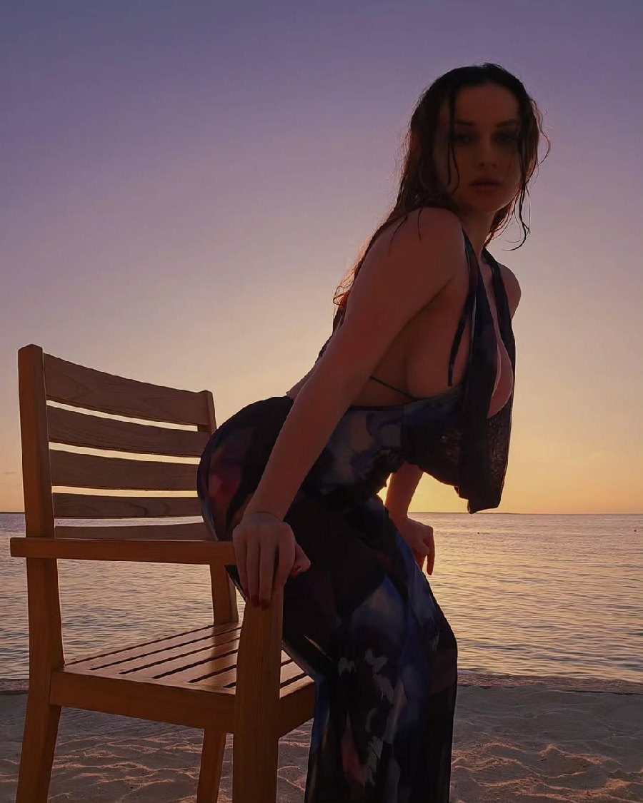 Sexy girl Miranda Faith nude in Novosibirsk