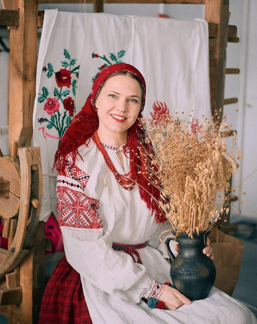 Women in Slavic costumes in Novosibirsk