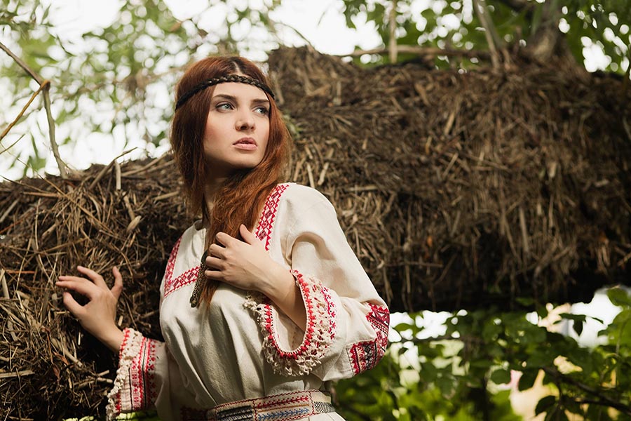 Women in Slavic costumes in Novosibirsk