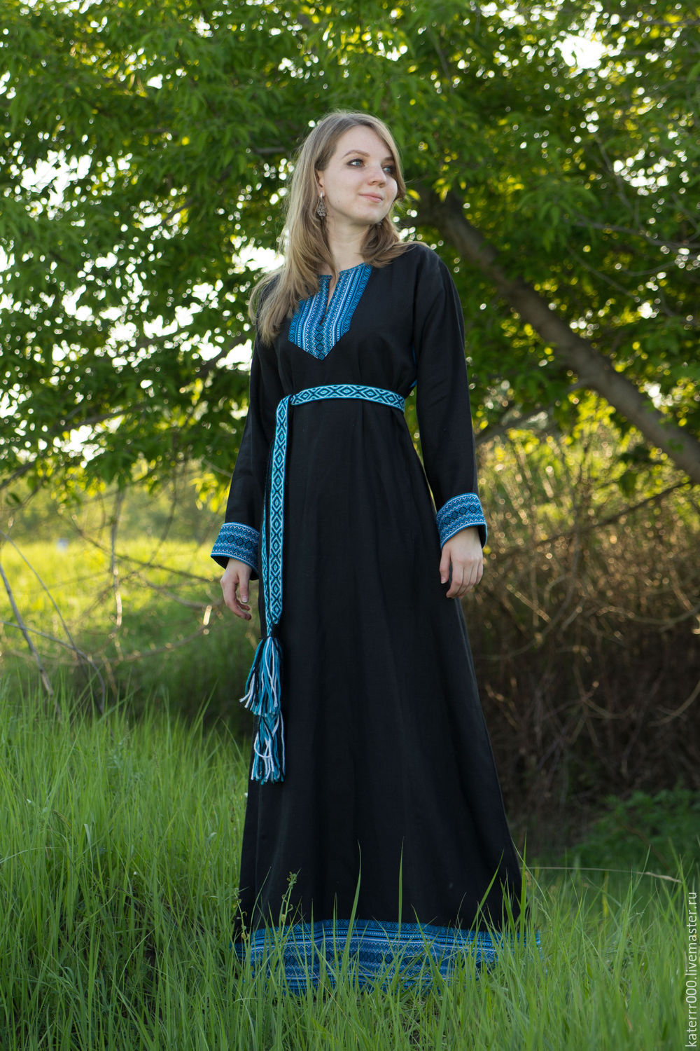 Women in Slavic costumes in Novosibirsk