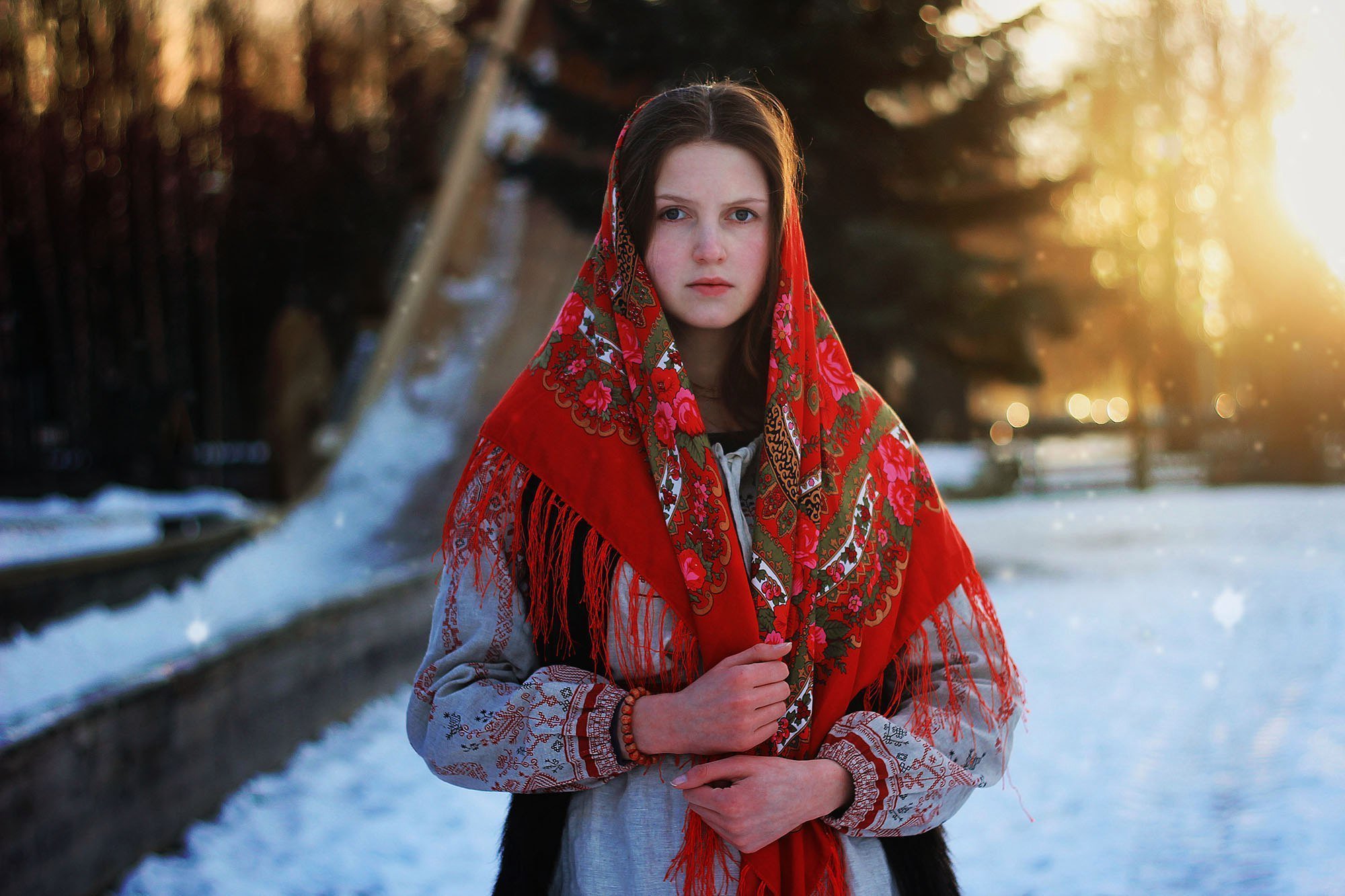 Girls in Slavic costumes in Novosibirsk