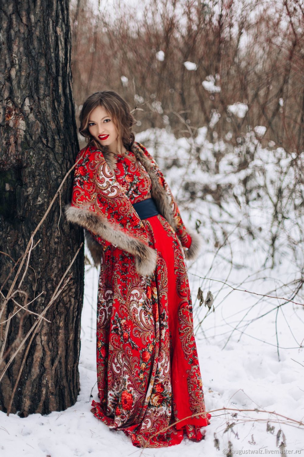 Photo Girls in Slavic costumes in Novosibirsk