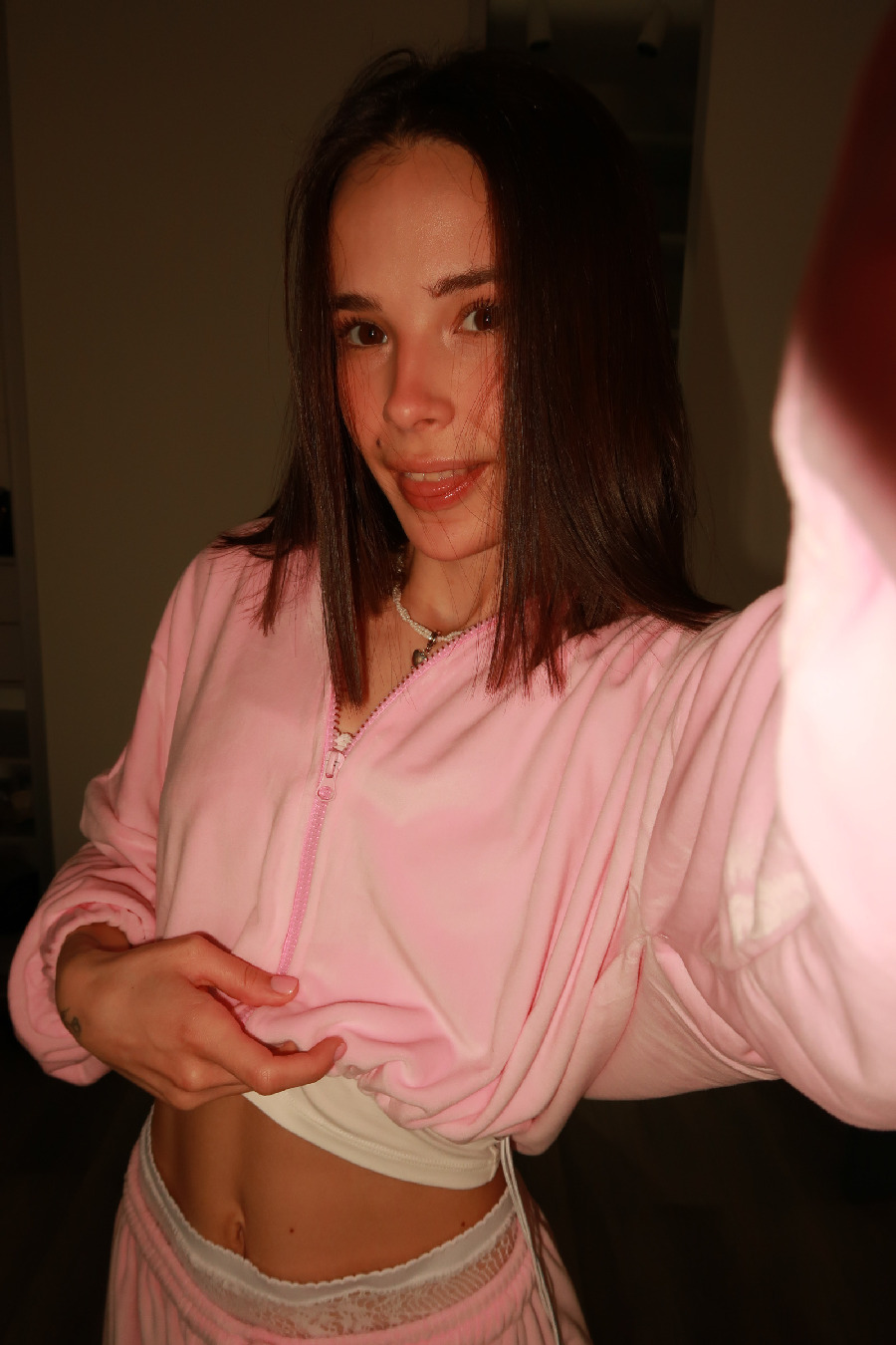 Tina brings the glow — live moments in Novosibirsk